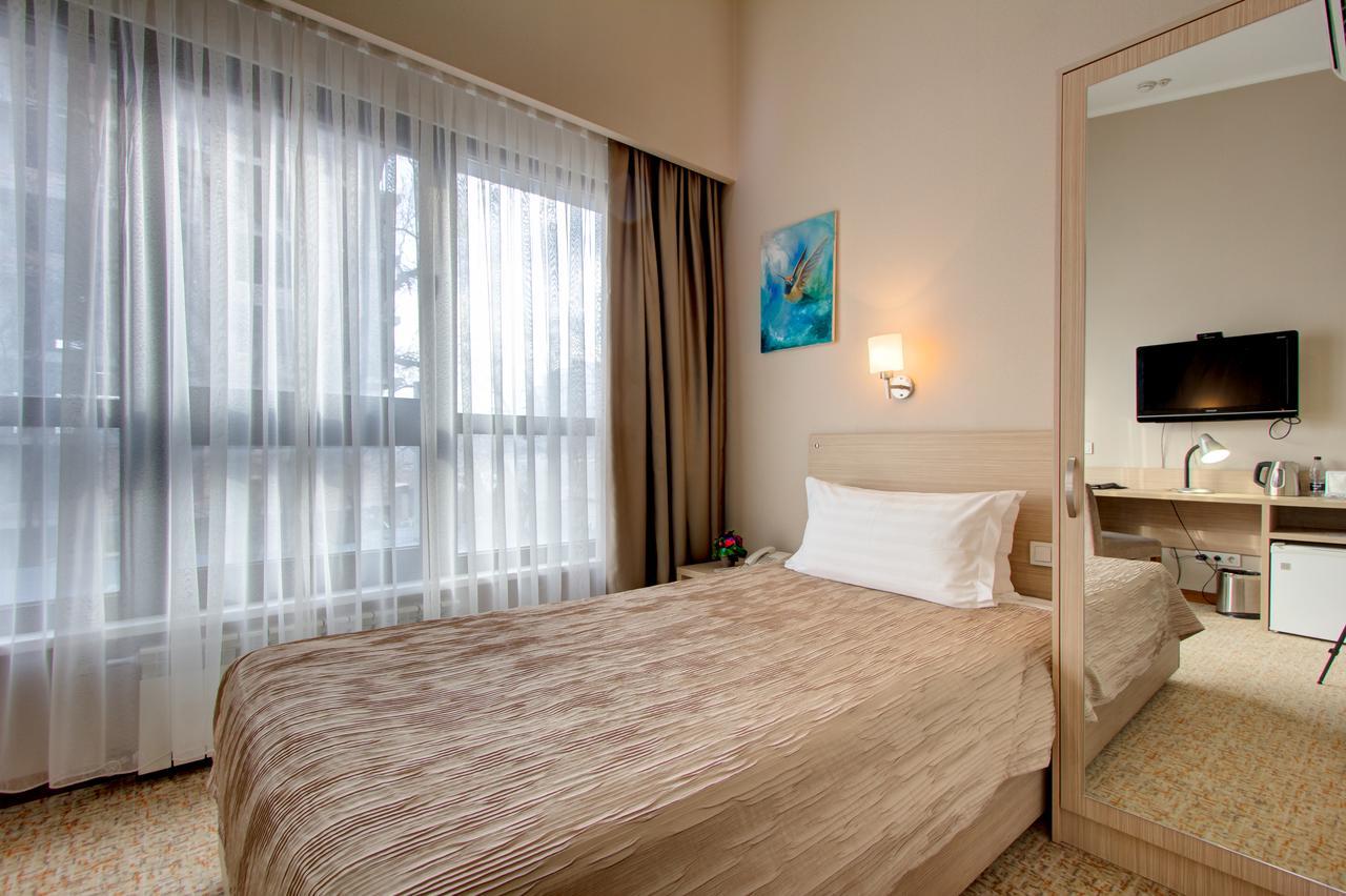 Bishkek Boutique Hotel Ngoại thất bức ảnh